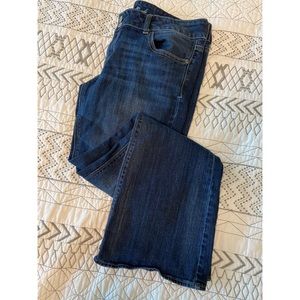Women’s Flare Jeans (2 pairs avail)